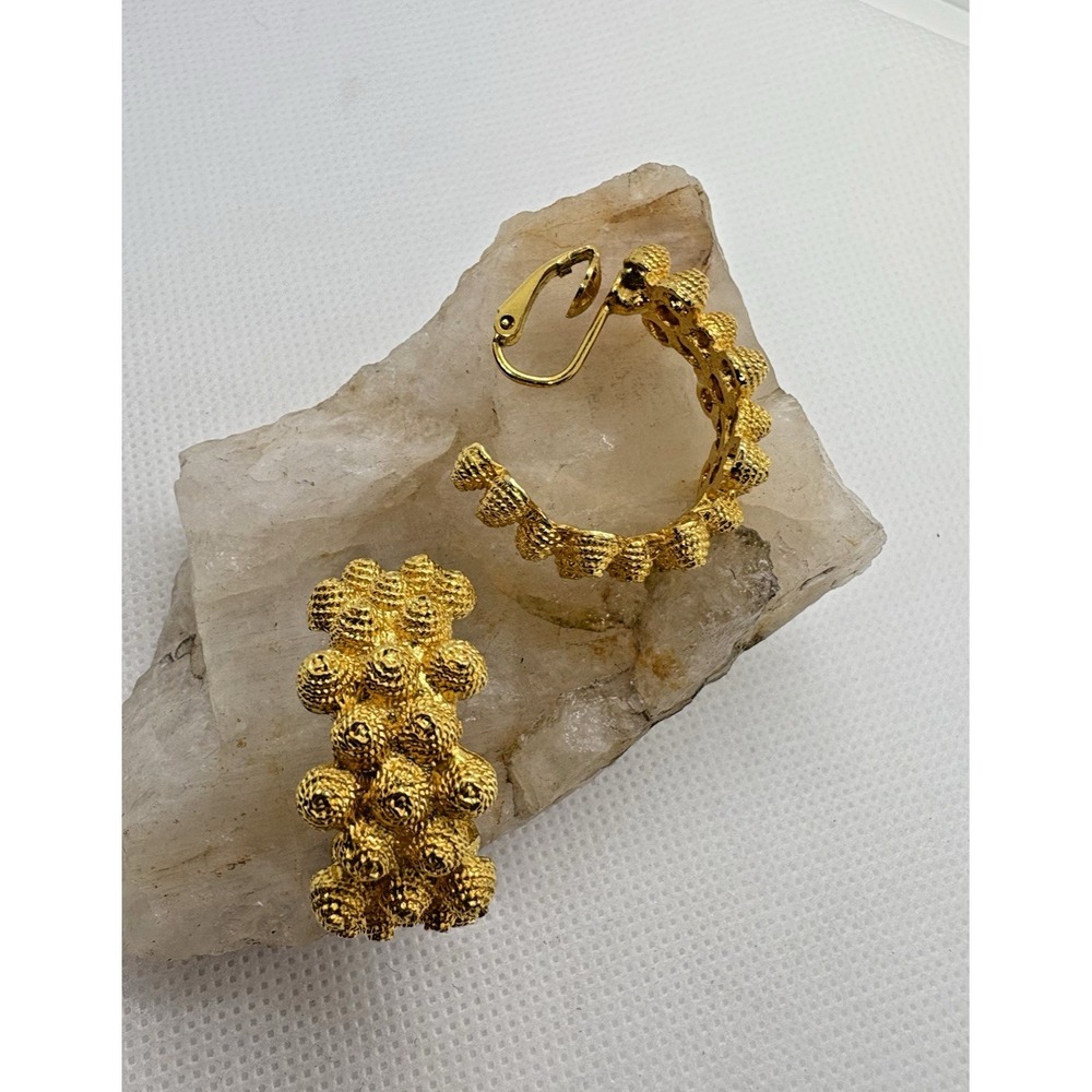 80s Gold Tone Textured Hoop Earrings‎ Retro Cluster Dome Detail Vintage Clip On